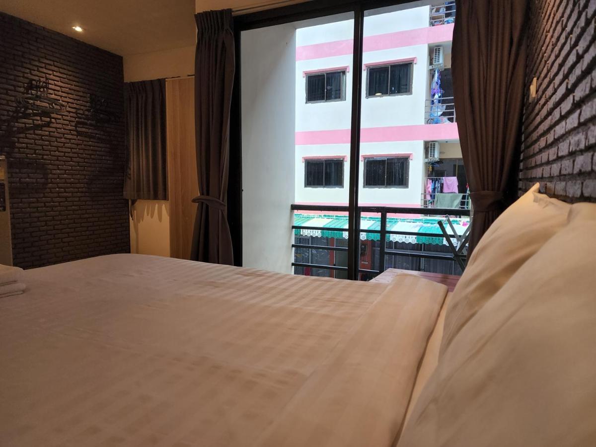 Hostel Dfeel House Patong Exteriér fotografie